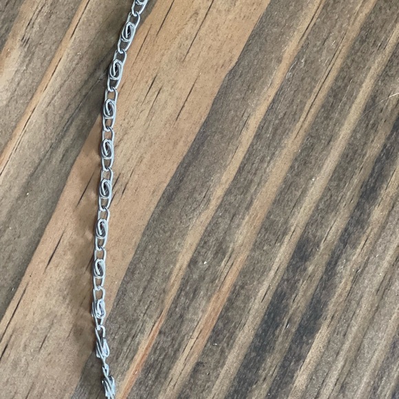 Elegant Silver Clutch with Chain Strap - Picture 6 of 6